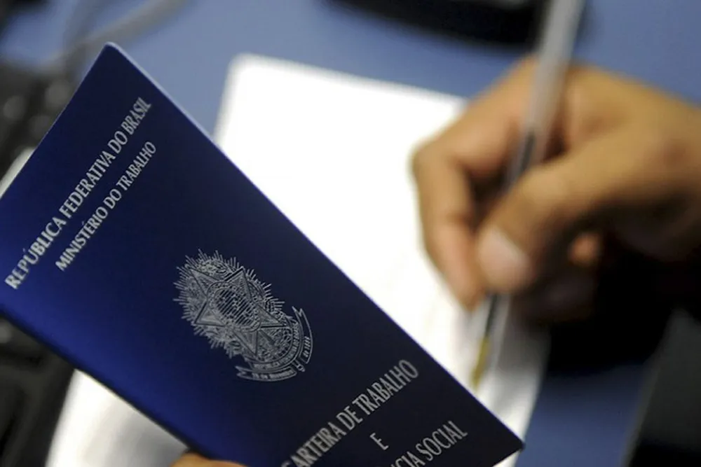 Sine de Araxá anuncia 946 vagas de emprego com salários de até R$ 9 mil nesta semana